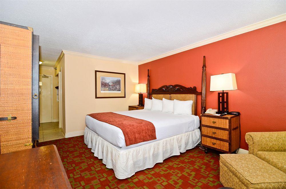 Holiday Inn Express & Suites - Shreveport - Downtown, An Ihg Hotel חדר תמונה