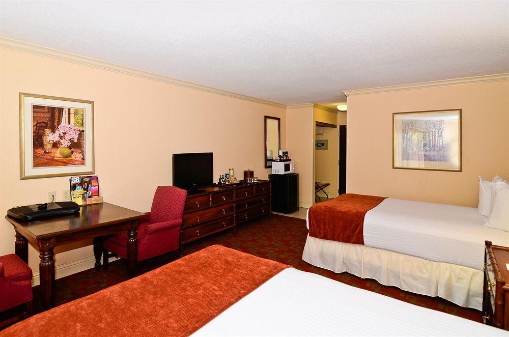 Holiday Inn Express & Suites - Shreveport - Downtown, An Ihg Hotel חדר תמונה